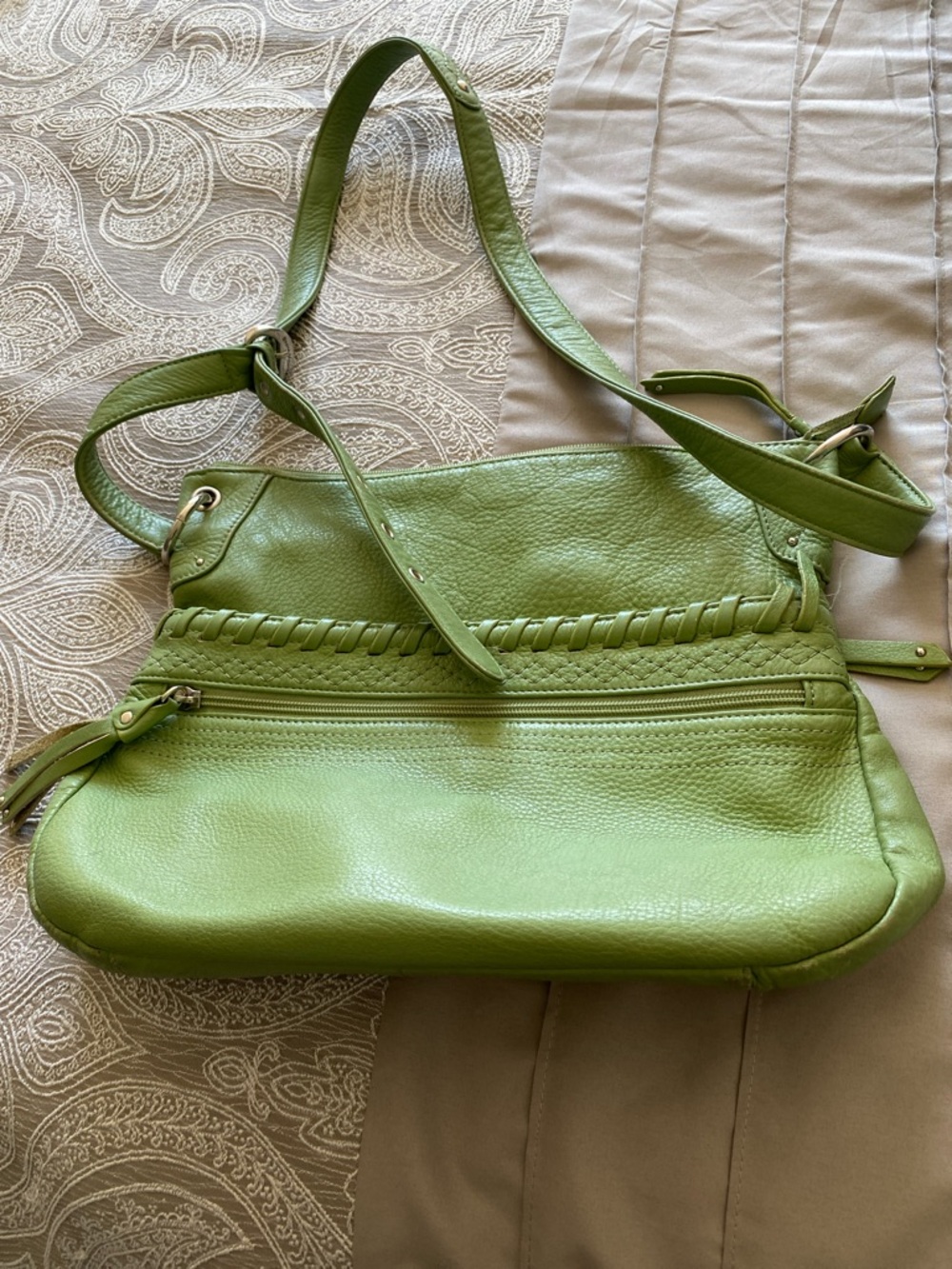 Stone Mountain Green Leather Crossbody Bag - Stylish Everyday Tote